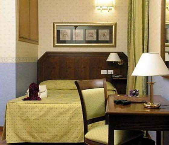 אורביאטו Hotel Filippeschi מראה חיצוני תמונה